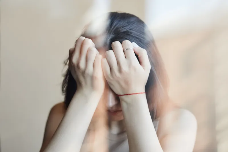 distorted portrait of young woman struggling with 2023 11 27 05 05 57 utc